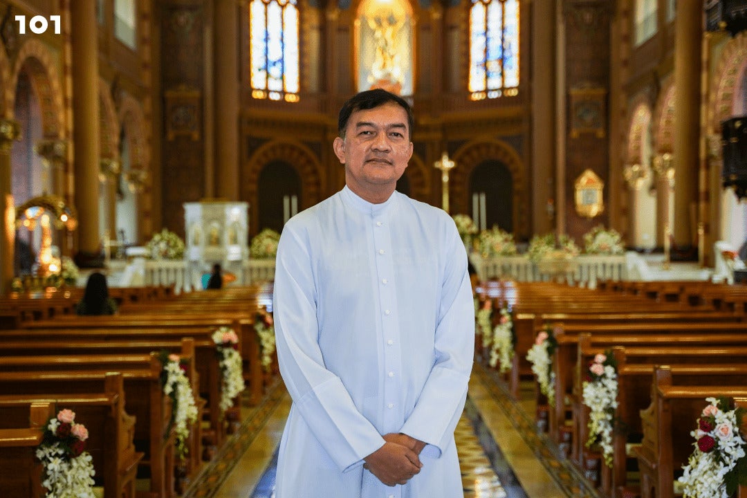 คุณพ่ออนุชา ไชยเดช" ผู้อำนวยการสื่อมวลชน คาทอลิกแห่งประเทศไทย