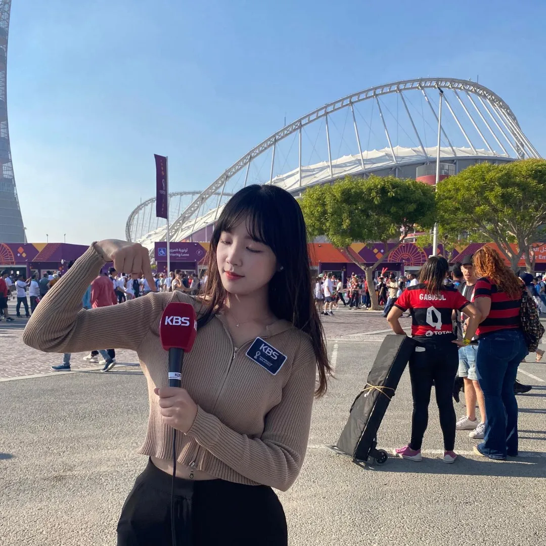 เปิดวาร์ป EeSoo Jeong นักข่าวกีฬาสาวสวยชาวเกาหลีใต้ ที่จะทำให้ทุกคนติดตามบอลโลกอย่างใกล้ชิด