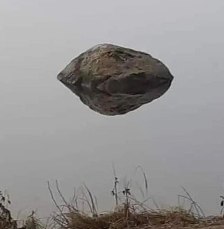 ภาพลวงตา ก้อนหินลอยได้ ufo