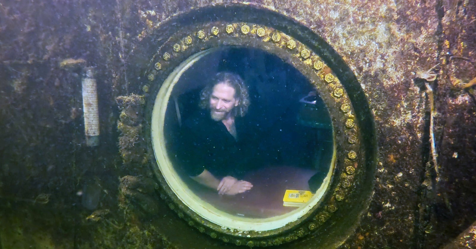 Dr. Deep Sea นักวิจัยชาวอเมริกัน ฟลอริดา ทำลายสถิติ อยู่ใต้น้ำทะเลนาน 100 วัน