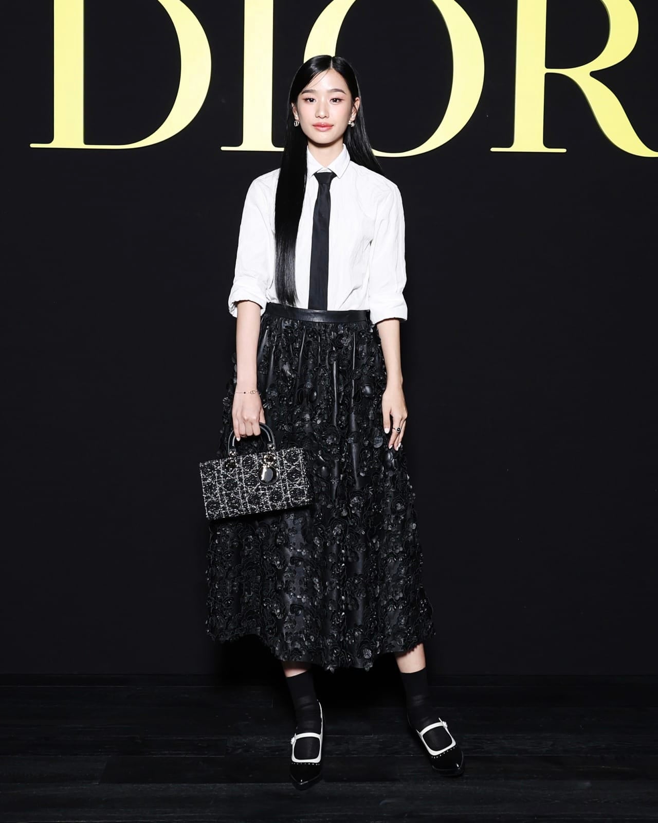 จีซู blackpink ตี๋ลี่เร่อปา ตู ต้นตะวัน งาน dior paris fashion week