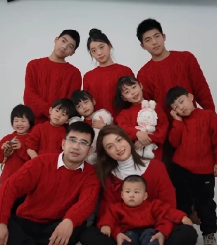 คู่รักจีนวางแผนมีลูก 12 คน 12 ราศี 