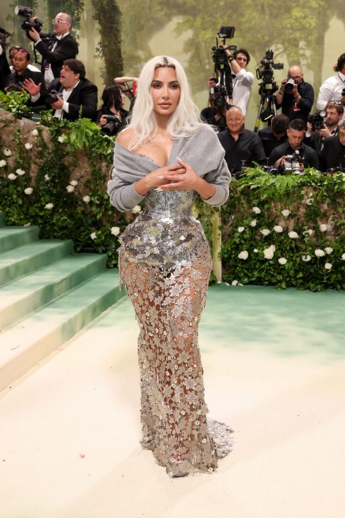 ชุดที่ดีที่สุดในงาน "Met Gala 2024"