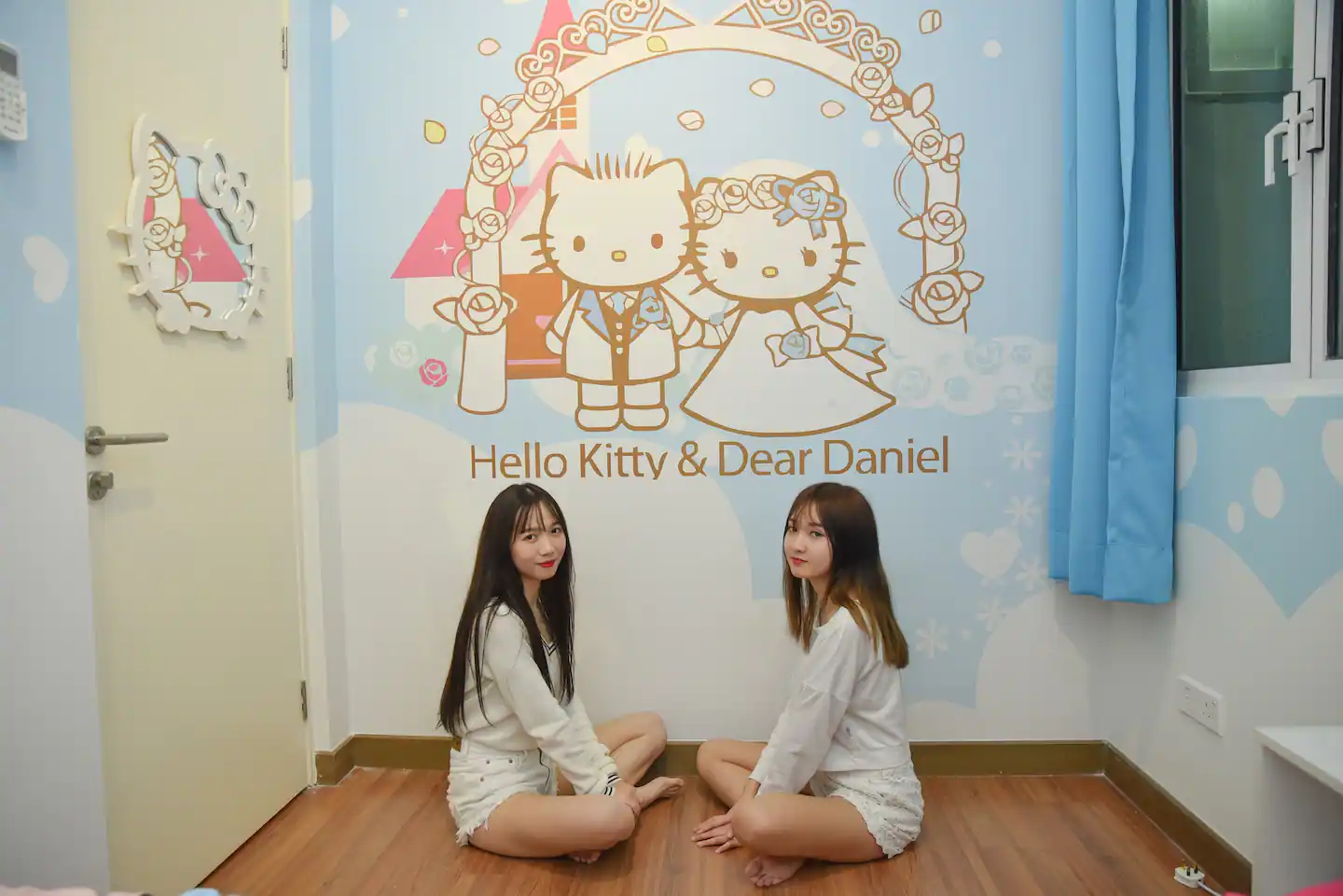 Airbnb Hello Kitty 