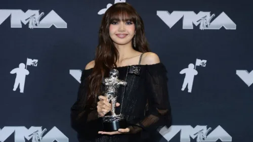 &Quot;ลิซ่า&Quot; คว้ารางวัล Best K-Pop เป็นสมัยที่สอง ในงาน &Quot;Mtv Vmas 2024&Quot; จากเพลง &Quot;Rockstar&Quot;