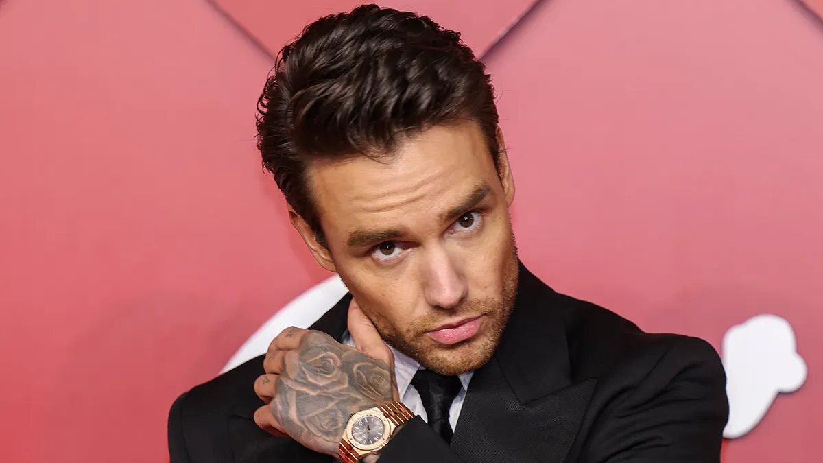 แฟนคลับแห่อาลัย &Quot;เลียม เพย์น (Liam Payne)&Quot; อดีตสมาชิกวง &Quot;One Direction&Quot; เสียชีวิตกะทันหัน ด้วยวัย 31 ปี