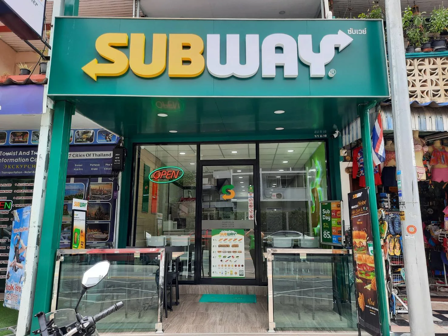 ว้าวุ่น! เมื่อ &Quot;Subway Thailand&Quot; ออกมาเปิดรายชื่อสาขาจริงและสาขาที่ถูกยกเลิกสิทธิ์แฟรนไชส์ ให้ผู้บริโภคไปเช็คก่อนซื้อกินเอง