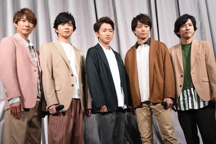 "อาราชิ (ARASHI)" บอยแบนด์ญี่ปุ่นระดับตำนาน ประกาศยุบวงอย่างเป็นทางการในปี 2026