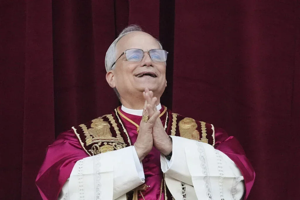 "สมเด็จพระสันตะปาปาลีโอที่ 14" หรือ "โป๊ปลีโอ" พระสันตะปาปาอเมริกันองค์แรกในประวัติศาสตร์