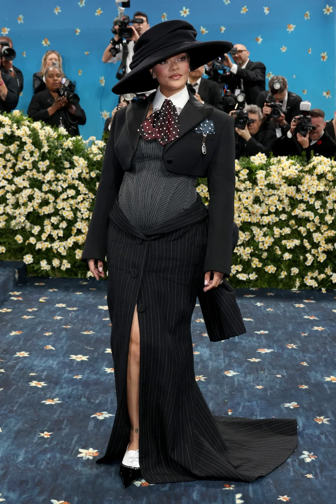 ส่อง 25 อันดับชุดที่ดีที่สุดในงาน "Met Gala 2025" โดย "Vanity Fair"