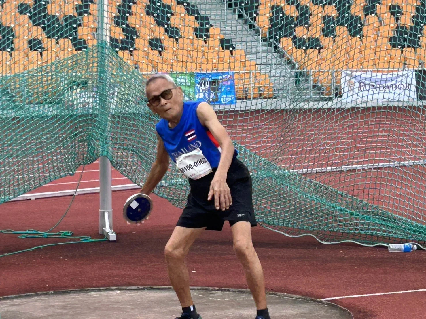 คุณปู่ชาวไทยวัย 105 ปี คว้า 4 เหรียญทองที่ไต้หวัน เผยเริ่มออกกำลังกายตอนอายุ 90 ปี