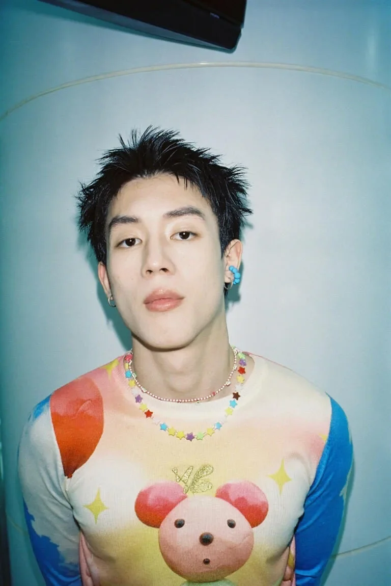 รู้จัก "นิว ชยภัค" เจ้าของเพลง "เลิกกั๊กแล้วรักก่อน" ที่กำลังเป็นไวรัลในขณะนี้