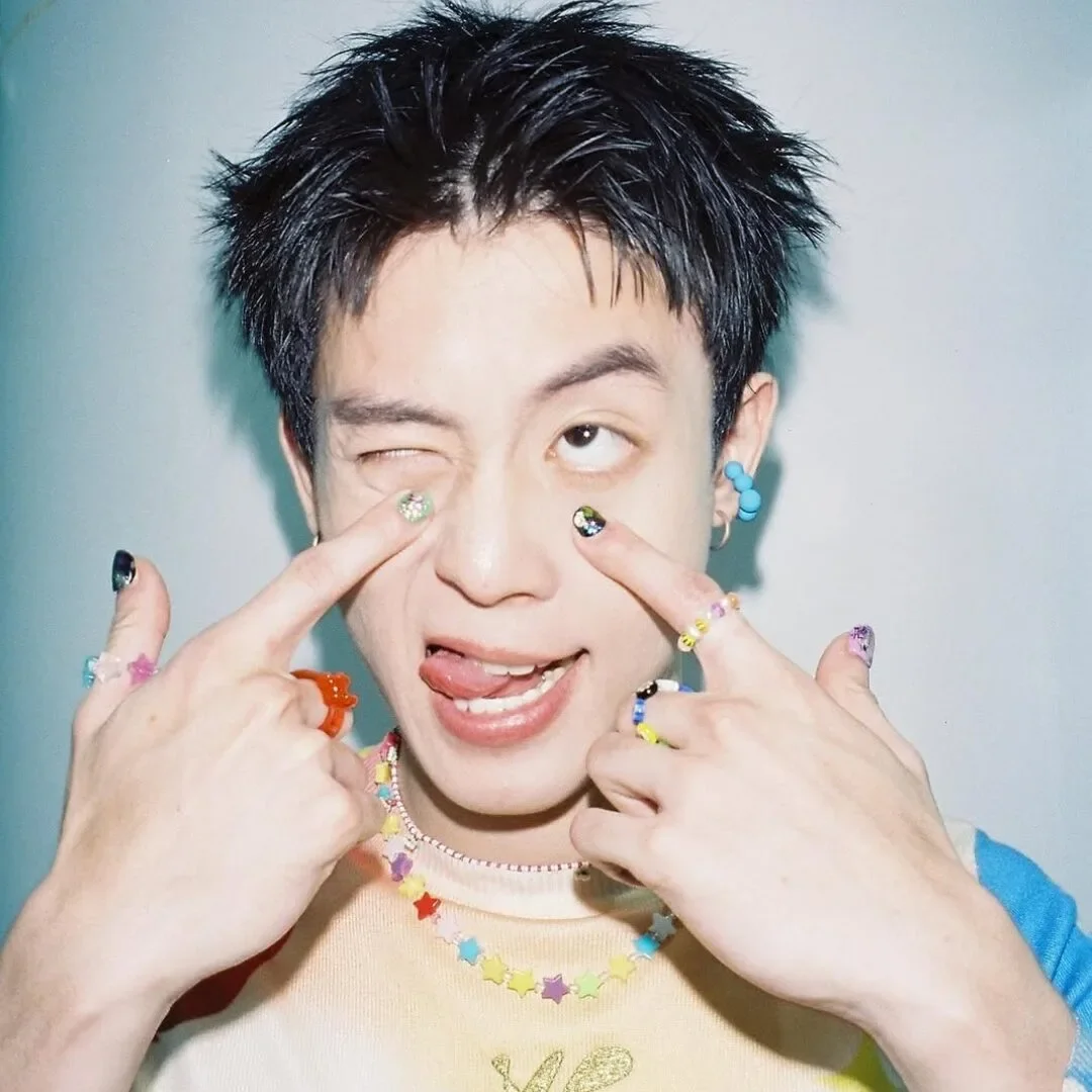 รู้จัก "นิว ชยภัค" เจ้าของเพลง "เลิกกั๊กแล้วรักก่อน" ที่กำลังเป็นไวรัลในขณะนี้