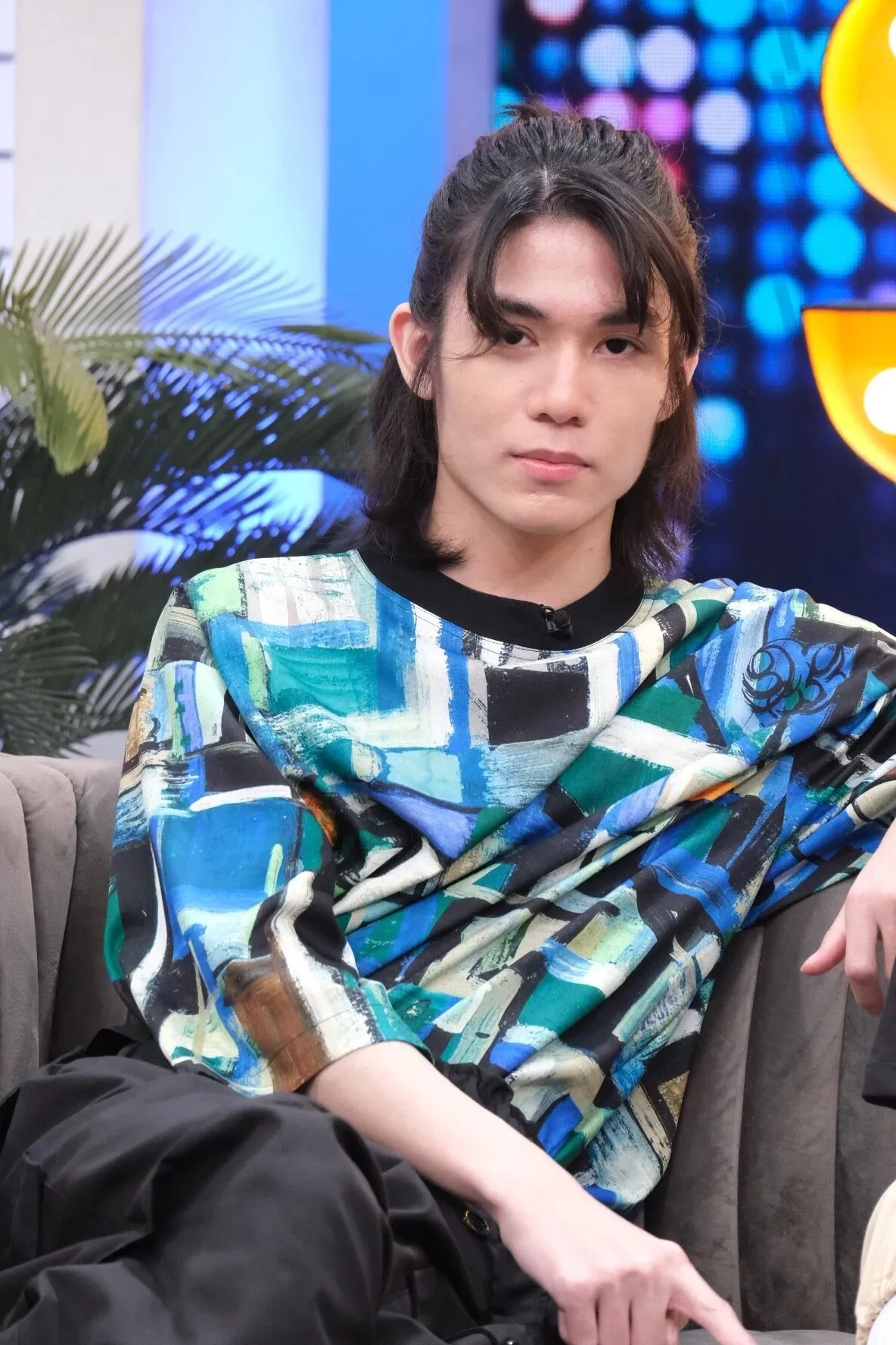 พาส่องภาพปัจจุบันของ "น้องปาแปง" ลูกชายสุดหล่อของ "นุ๊ก สุทธิดา" ที่ยิ่งโตก็ยิ่งหล่อ