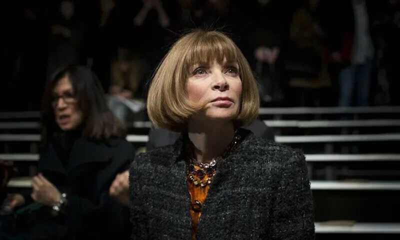 ปิดตำนานตัวมารดาแห่งวงการแฟชั่น! "แอนนา วินทัวร์ (Anna Wintour)" อำลาตำแหน่งบก. นิตยสาร "Vogue" สหรัฐฯ หลังทำงานมานาน 37 ปี