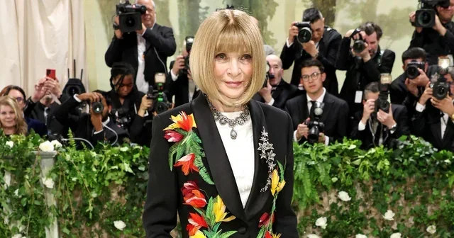 ปิดตำนานตัวมารดาแห่งวงการแฟชั่น! "แอนนา วินทัวร์ (Anna Wintour)" อำลาตำแหน่งบก. นิตยสาร "Vogue" สหรัฐฯ หลังทำงานมานาน 37 ปี