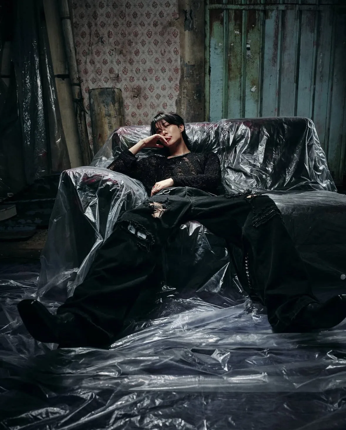 เจโฮป j-hope BTS ถ่าย MV Killin' It Girl ที่ท่ารถเมล์ 33 ปทุมธานี-สนามหลวง จ.ปทุมธานี ประเทศไทย