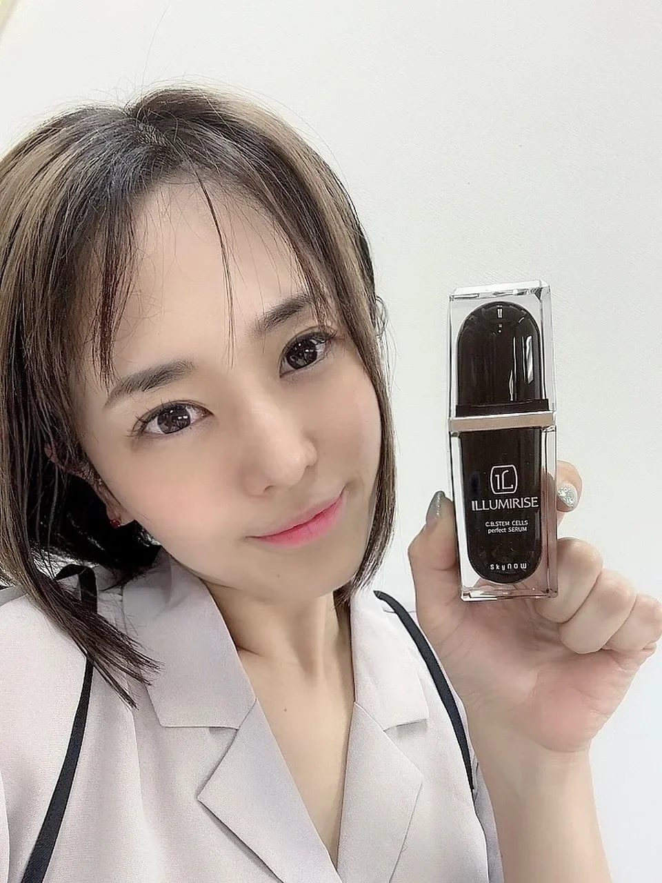 ลูกชายฝาแฝดของ "โซระ อาโออิ (Sora Aoi)" ถูกบูลลี่ในโรงเรียนเพราะแม่เคยเป็นดารา AV