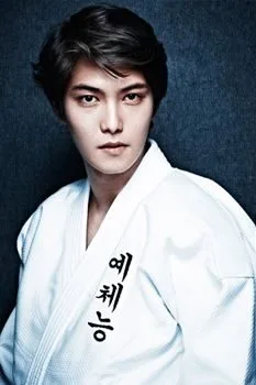 เผย 8 ไอดอลชายเกาหลีที่เคยเป็นนักกีฬา ที่คุณอาจไม่เคยรู้มาก่อน