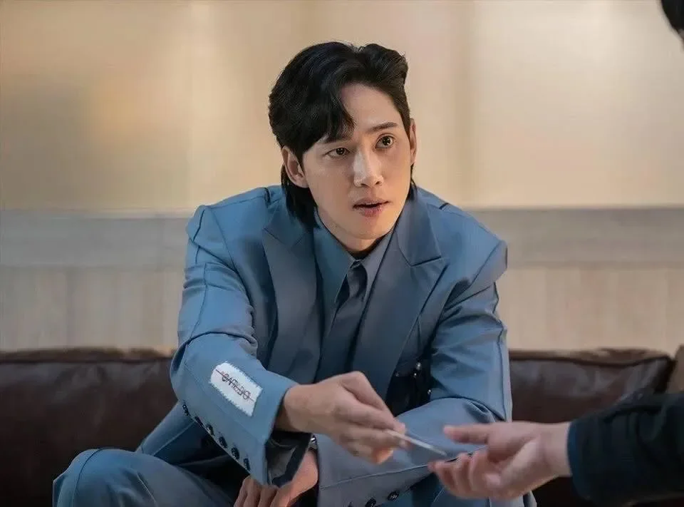 "พัคซองฮุน (Park Sung-Hoon)" เผยความรู้สึกหลังรับบท "ออนนี่ฮยอนจู (Hyun-Ju)" ใน "Squid Game 2" รู้สึกโล่งอกที่ได้รับการต้อนรับที่ดีจากผู้ชมชาว LGBTQ+