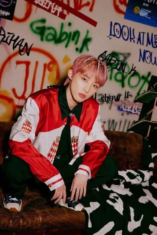 "เชอร์รี่ (Cherry)" อดีตผู้เข้าแข่งขันรายการ "Boys24" และสมาชิกวง "JWiiver" เปิดตัวเป็นผู้หญิงข้ามเพศ