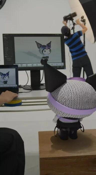 "คุโรมิ (KUROMI)" เดินหน้าเดบิวต์ในฐานะนักร้องเต็มตัว พร้อมออกอีพีแรก "KUROMI IN MY HEAD" และเตรียมทัวร์คอนเสิร์ตทั่วโลก!