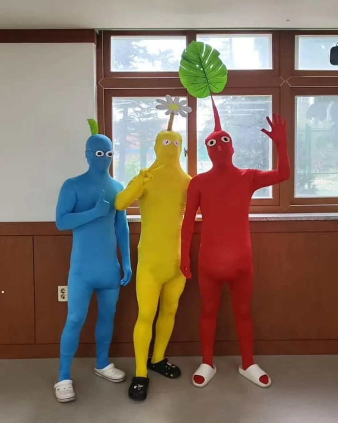 พาส่องภาพนักเรียนมัธยมฯ ปลาย "Uijeongbu High School" ถ่ายรูปก่อนจบการศึกษาจากโรงเรียน ที่ครีเอทีฟจนกลายเป็นไวรัล!