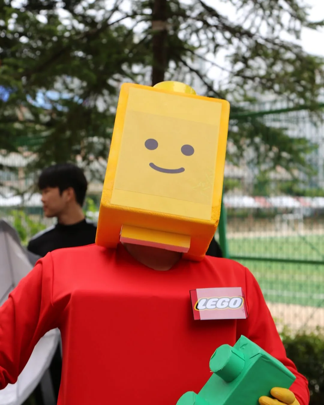 พาส่องภาพนักเรียนมัธยมฯ ปลาย "Uijeongbu High School" ถ่ายรูปก่อนจบการศึกษาจากโรงเรียน ที่ครีเอทีฟจนกลายเป็นไวรัล!