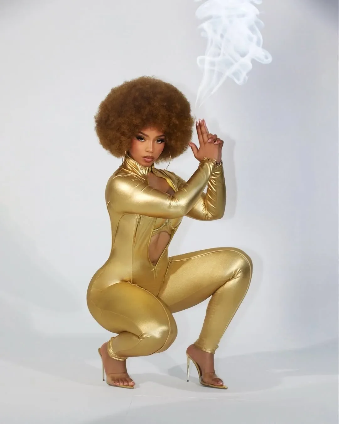 พาส่องชุดฮาโลวีนที่ดีที่สุดของเหล่าดาราฮอลลีวูดประจำปี 2025 โดย "Billboard"