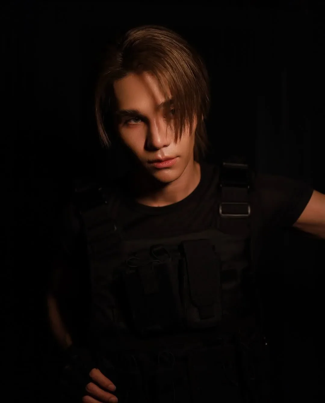"เจฟ ซาเตอร์ (Jeff Satur)" สวมลุค "ลีออน สก็อตต์ เคนเนดี้ (Leon S. Kennedy)" จาก "Resident Evil" แฟนเกมถึงกับร้องว่า "เป๊ะเว่อร์!"