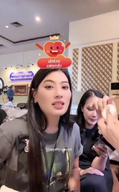 "สมเด็จพระเจ้าลูกเธอ เจ้าฟ้าสิริวัณณวรี นารีรัตนราชกัญญา" โผล่ไลฟ์สด "TikTok" ชาวเน็ตแห่ทักหน้าเหมือน ก่อนเจ้าตัวตอบด้วยพระอารมณ์ขัน "ก็องค์หญิงเองจ๊ะ ไม่เหมือนแต่ใช่เลย!"