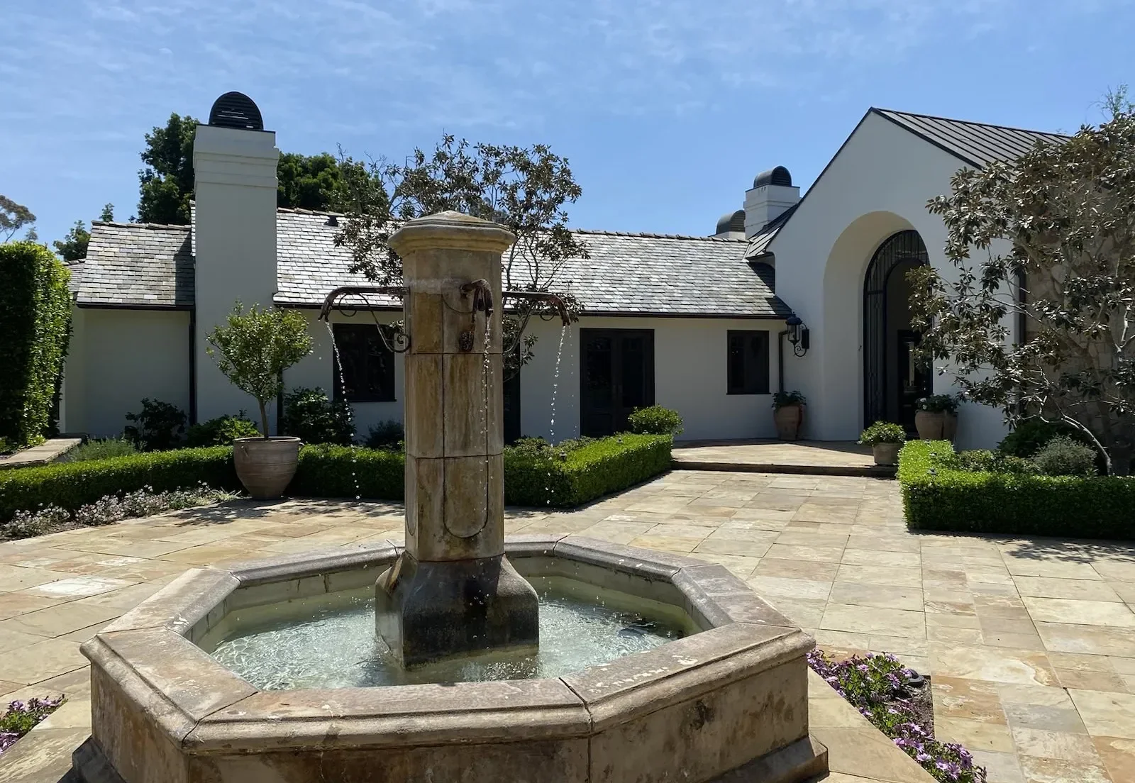 "เคที เพอร์รี่ (Katy Perry)" ฟ้องทหารผ่านศึก ชดเชยเงิน 161 ล้านบาท หลังดีลซื้อบ้านล้ม ทำให้เธอสูญเสียโอกาสทางการเงิน