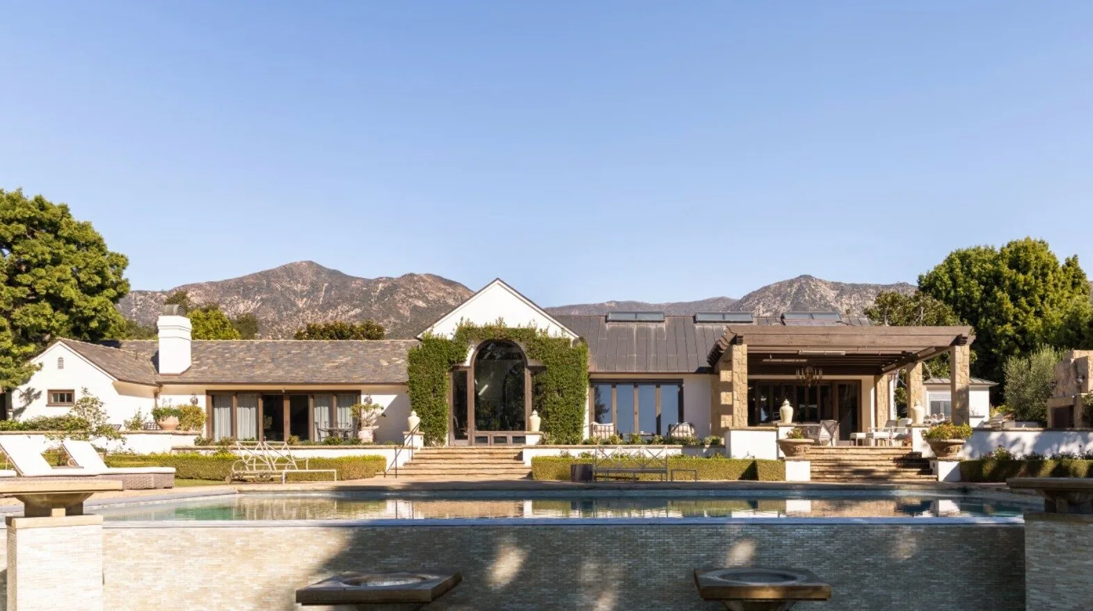 "เคที เพอร์รี่ (Katy Perry)" ฟ้องทหารผ่านศึก ชดเชยเงิน 161 ล้านบาท หลังดีลซื้อบ้านล้ม ทำให้เธอสูญเสียโอกาสทางการเงิน