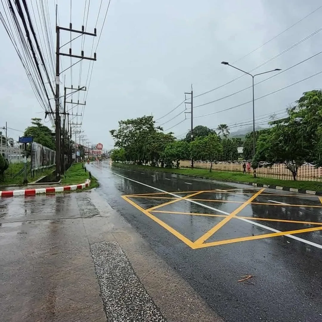 "ยุ้ย จีรนันท์" เปิดคอนโดให้ผู้ประสบภัยน้ำท่วมหาดใหญ่พักฟรี รวมทั้งเปิดพื้นที่เป็นศูนย์รวมบริจาค-ช่วยเหลือเร่งด่วน