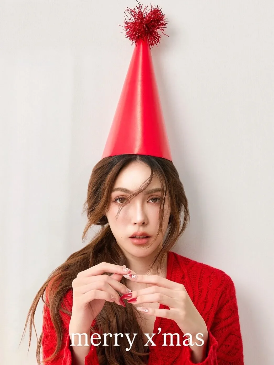 พาส่องดาราไทยแปลงโฉมเป็นซานต้า-แซนตี้ เนื่องในเทศกาลคริสต์มาส 2025