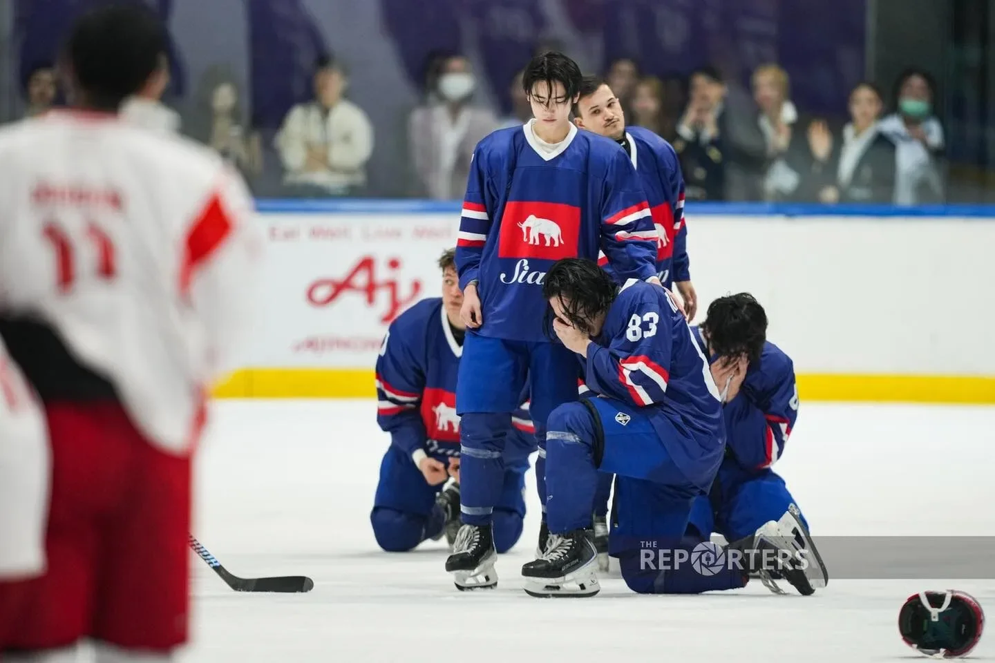 เปิดวาร์ป "น้องภีม" นักฮอกกี้น้ำแข็งหนุ่มรูปหล่อ ที่ความฮอตทะลุจอจนเป็นไวรัลโซเชียล