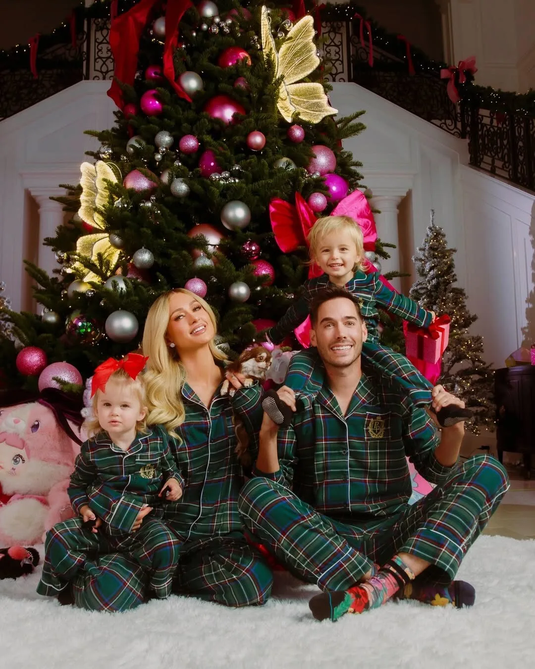 พาส่องภาพดาราฮอลลีวูดแปลงโฉมเป็นซานต้า-แซนตี้ เนื่องในเทศกาลคริสต์มาส 2025