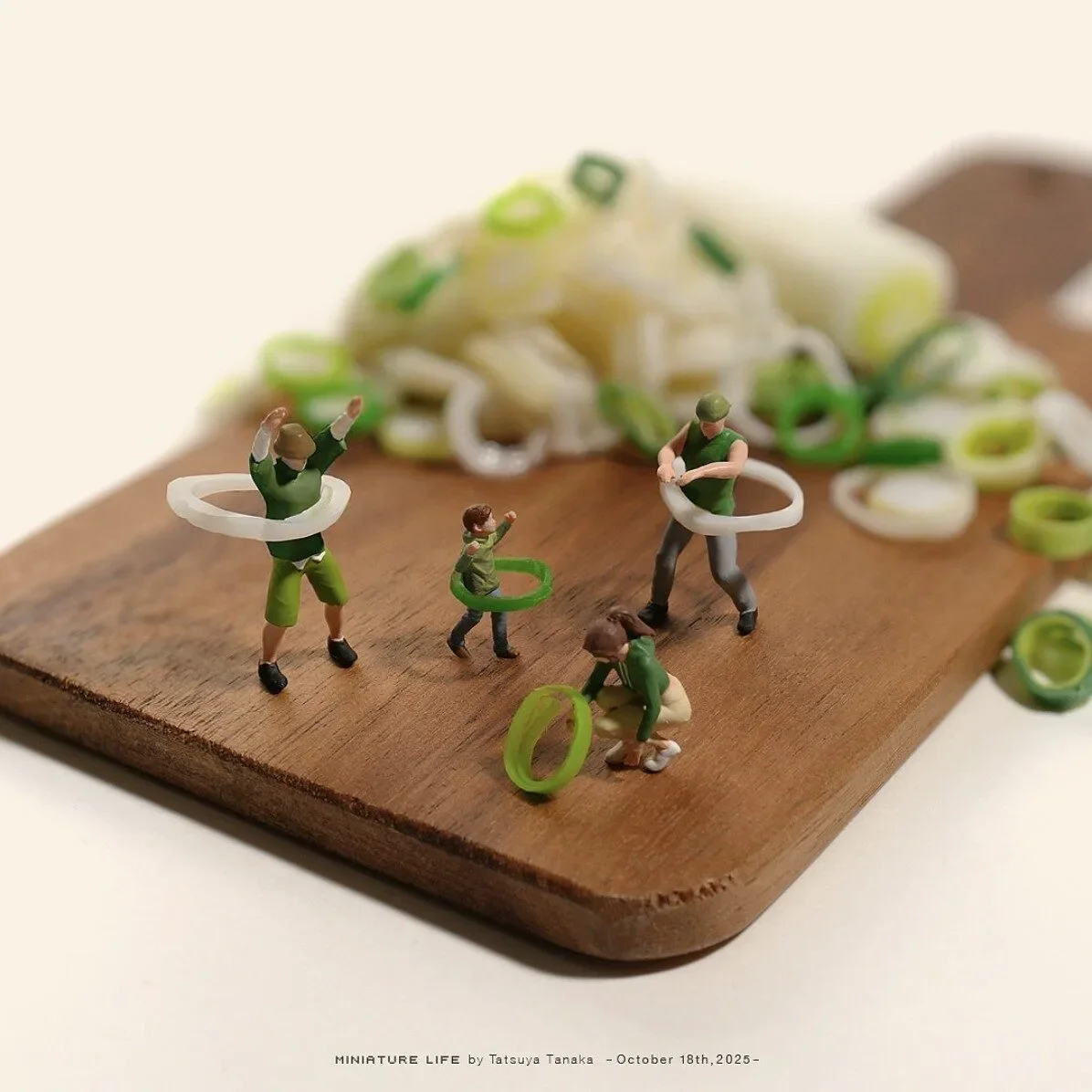 โมเดลโลกใบจิ๋ว โมเดลมนุษย์จิ๋ว โมเดลคนจิ๋ว Tatsuya Tanaka